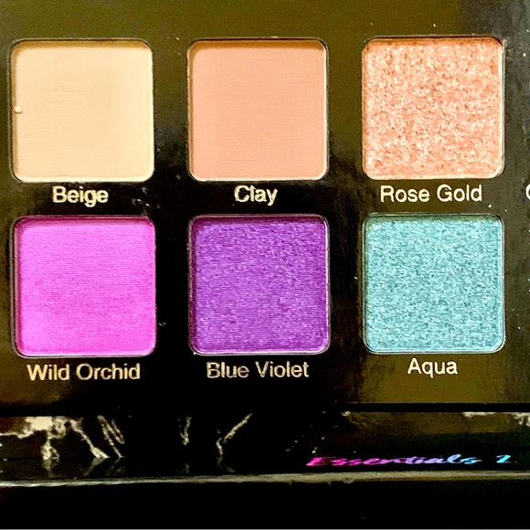 🍒🍒 Violet Voss Essentials 2 eyeshadows palette - Picture 4 of 7